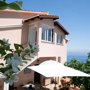 cvita-cozy-apartment-with-an-amazing-view.primorje-gorskikotar.com/