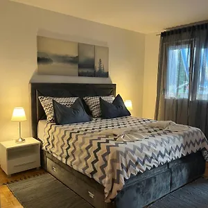 Emili Apartman